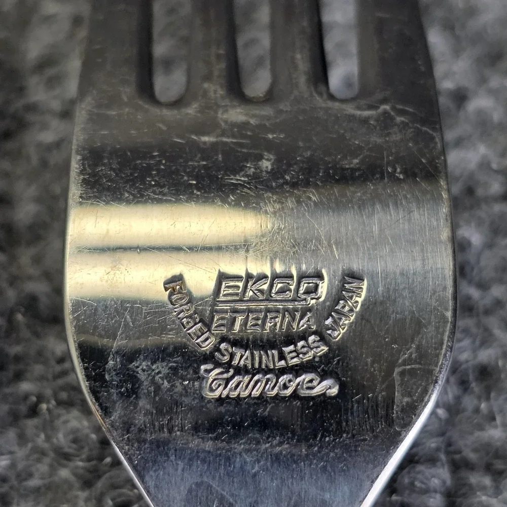 6 VINTAGE EKCO ETERNA CANOE MUFFIN DINNER FORKS, JAPAN STAINLESS STEEL FLATWARE
